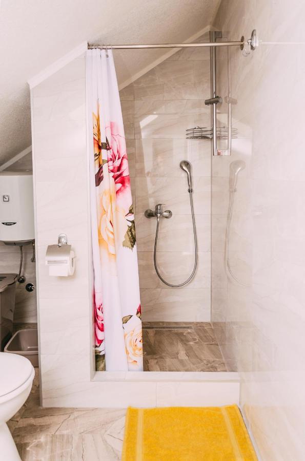 Apartmani Markesic Ramsko Jezero Prozor Exterior photo